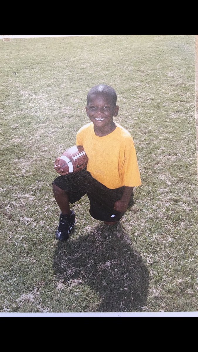 DjHamptonJr's tweet photo. 21 years of life taught me that everybody who around me ain’t always for me... Life goes on and I’m blessed to make it this far doing what I love🙏🏿💯 https://t.co/mjHh5oPnRd