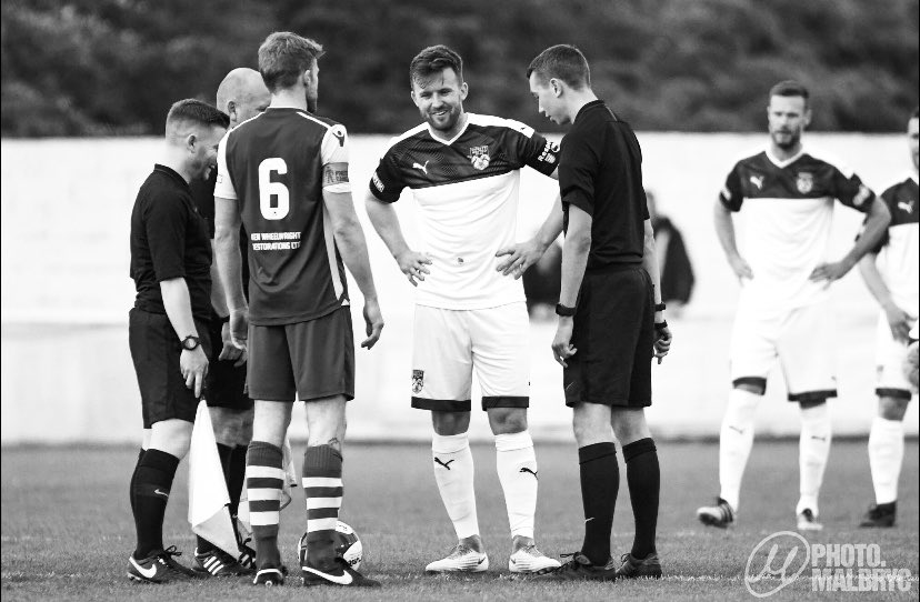 PonteCollsFC's tweet photo. #ClarkeBack https://t.co/5yzI8w68zK
