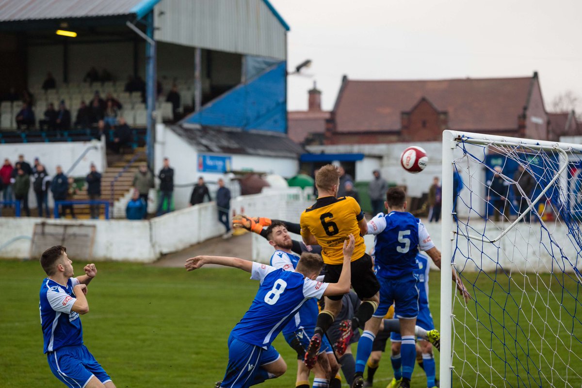 PonteCollsFC's tweet photo. We can confirm that last years club captain Spencer Clarke has rejoined the club!
This is massive for us and not only is he brilliant on the pitch but a leader on it too!
#ClarkeBack https://t.co/Ai7rQvTQdp