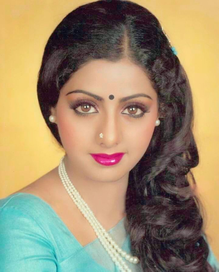 HalimaliHalim's tweet photo. Sridevi = Talent + Beauty + Charm + Versatility
There is hardly anybody who has or had all these traits combined together. She is the only complete artist India has produced.
#HappyBirthdaySridevi
#SrideviLivesForever https://t.co/lV3dn3jD5C