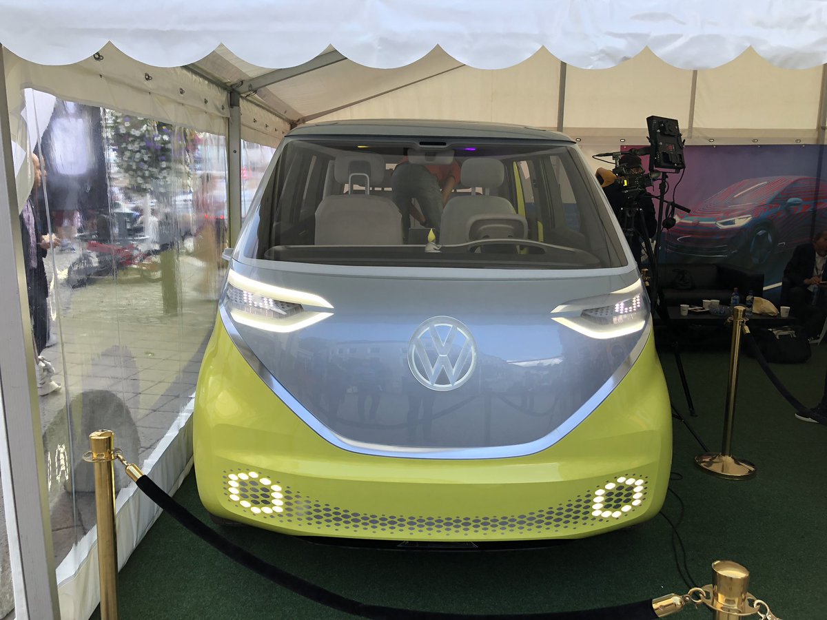 saharald's tweet photo. Eg har ikkje lyst til på denne bilen. Eg vil dela han. Alle førarlause biler må vera delte. #idbuzz #arendalsuka #bildeling https://t.co/76eXT4GNi5