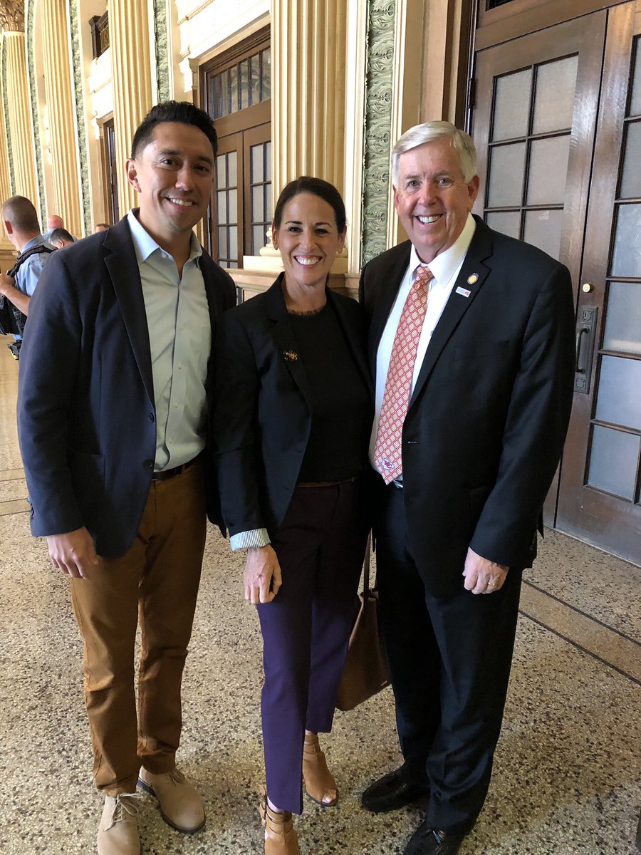 weirIndep4's tweet photo. #GrowingTogetherKC celebrating the end of MO/KS border war @GovParsonMO @patcontreras @independenceEDC https://t.co/vWVYEFFdmB