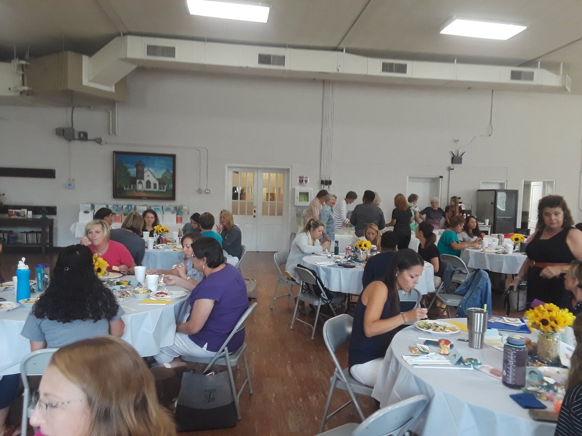 Another great day of PD with Northside teachers! Going over goals, LEAP, integration and resiliency...so much to look forward to! #OneteamOnemissionOneRockHill #nsesrocks