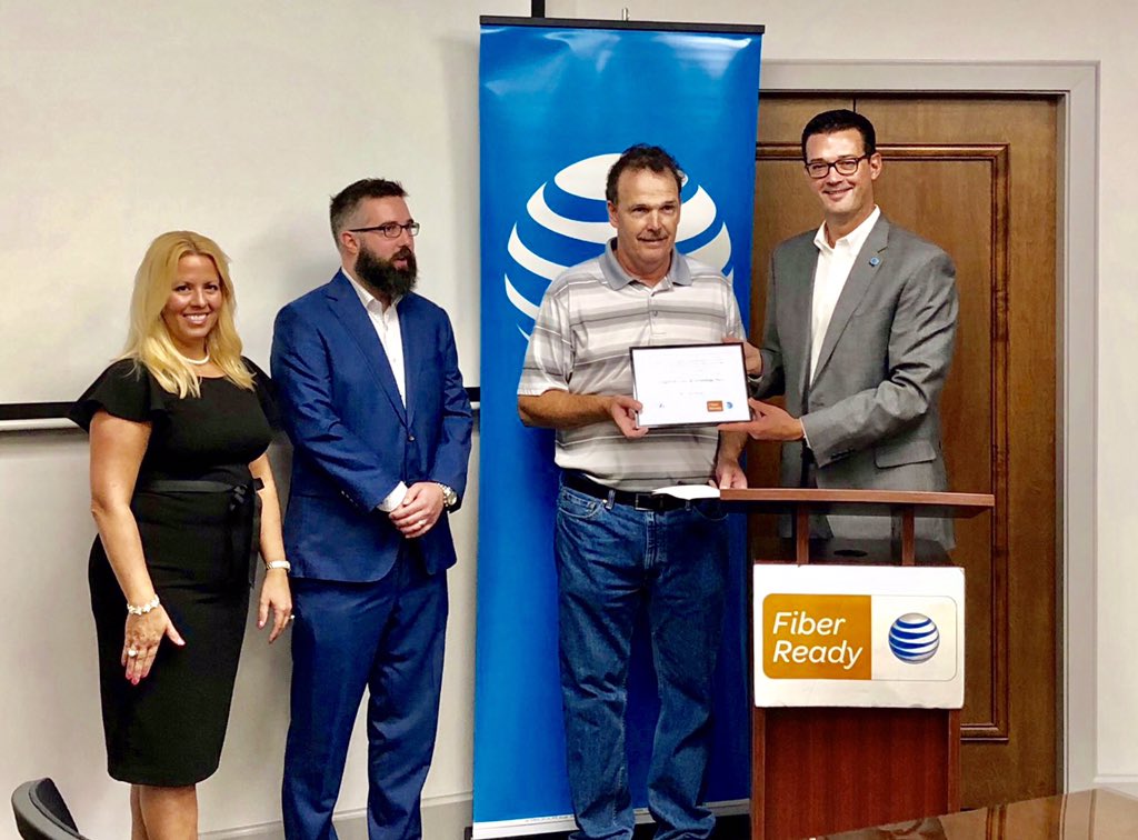 soards's tweet photo. Great to be in #Bedford this morning! Congratulations to the Eastgate Business & Tech Center - Certified as @ATTIndiana #FiberReady Thank you @MayorGirgis @ShanceSize for recognizing the role that fiber plays in economic development in your community. https://t.co/8CqPs92Wsw