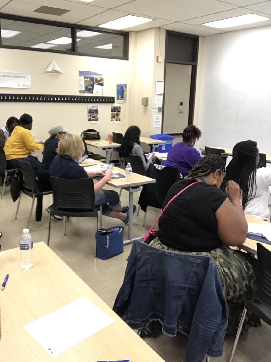 AaronBingea's tweet image. #cpsSTEM gettin on “the Twitter”