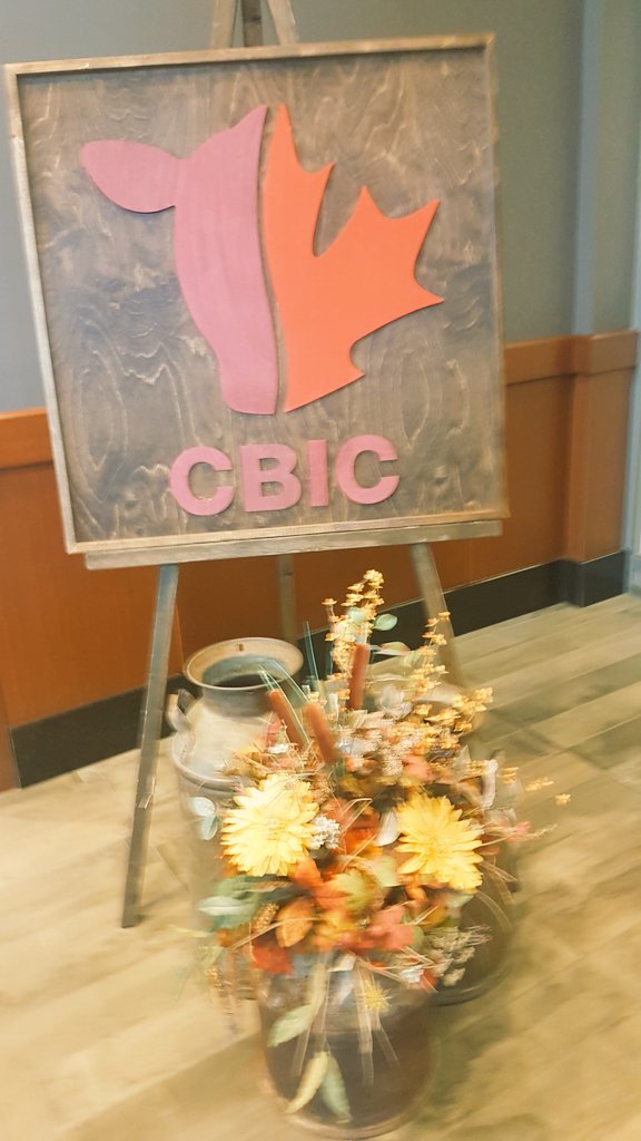 chefshonah's tweet photo. Great start to #CBIC2019 Beef conference #keeplearning #sustainability #guestspeaker @WACSworldchefs @culinaryfed @HumberBusiness https://t.co/bgDqKGrsFI