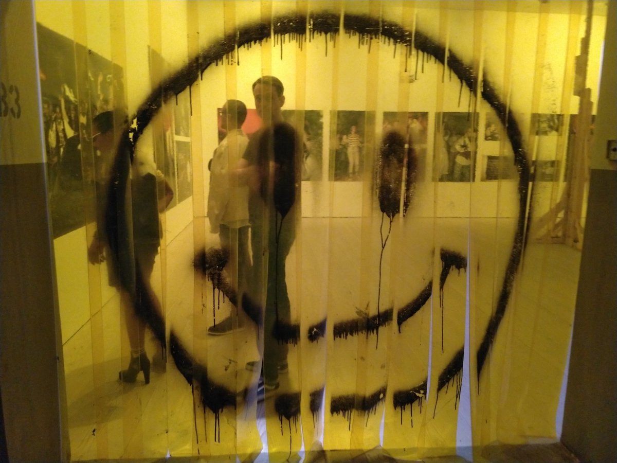ArtsEMC's tweet photo. Weird seeing #Rave #AcidHouse deconstructed for #Instagramgeneration @saatchi_gallery #sweetharmony . Two worlds so far apart. And I don't remember M6 Knutsford Services ever looking like this 😁 https://t.co/135MzcEYxN