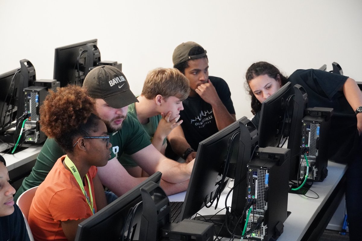 iresbaylor's tweet photo. @Region12 and #iresBaylor in a workshop on programming and testing https://t.co/lfxcIwjPFr