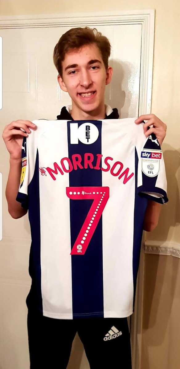 parky5's tweet photo. @WBA Thank you Jimmy. A legend for the baggies. A loyal servant and truly a great player for us. You were kind enough to give my son your shirt. You will be missed. #Thankyoumozza https://t.co/j376E2Bw8B