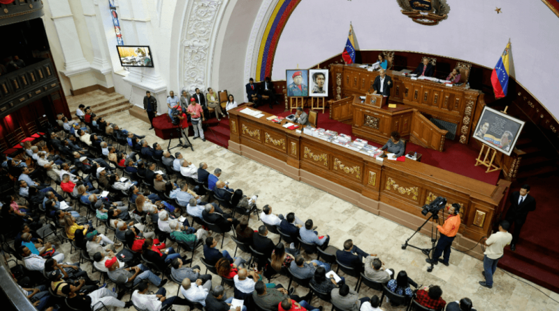 ViceVenezuela's tweet photo. #Noticia || Ante esta nueva arremetida contra el pueblo de Venezuela, la juventud patriota también se pronunció contra las acciones injerencistas de EE.UU.  https://t.co/pWWMDNyyzx https://t.co/VgxaeqTJ0N