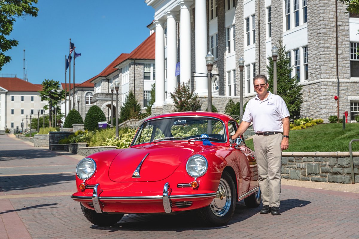 MAAP1070's tweet photo. Great day for a photo shoot last Friday on campus! #JMU @JMU #jmuengineering @JMUEngineering @JMUNews #porsche #porscherestoration #autorestoration https://t.co/6gE1YyYrO5