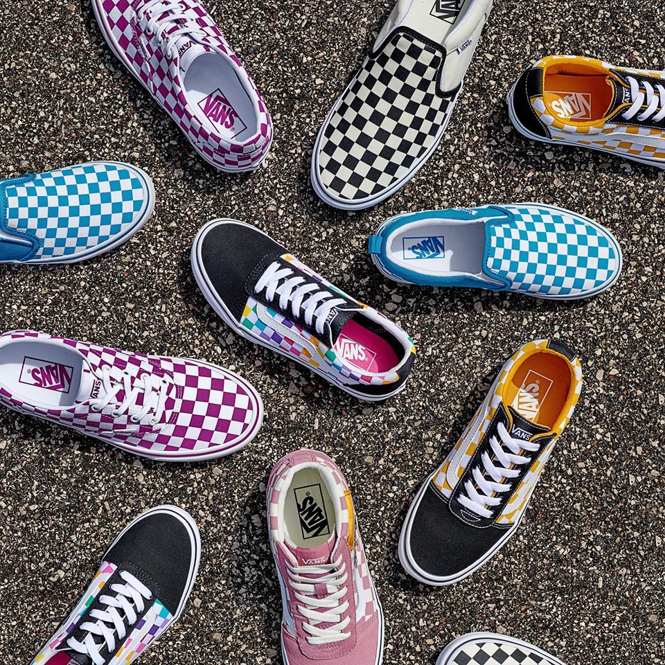 famous footwear pink vans