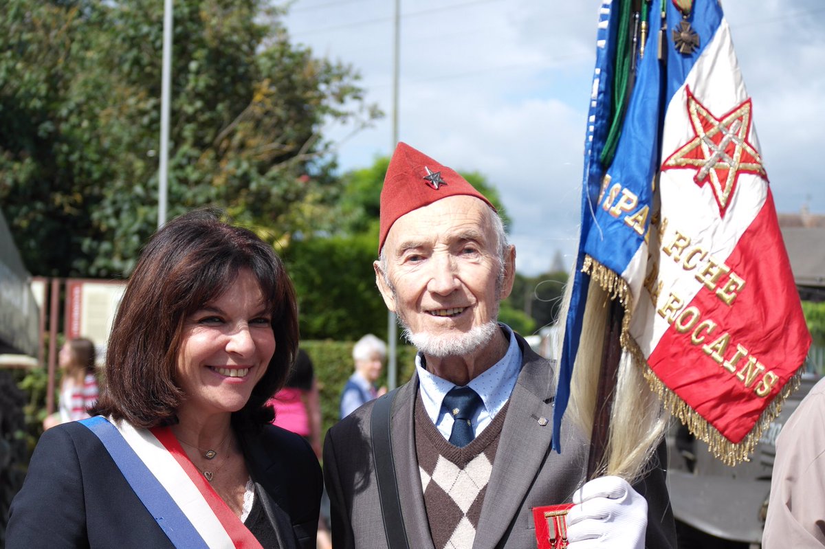 senateur61's tweet image. #RouteLeclerc les anciens de la #2iemeDB André Houel ,Paul Guilbert ,Alain Raphaël ,Roger Doré nous montrent  le chemin ils sont le visage de la France 🇫🇷je suis honorée d’avoir croisé leur chemin grâce à @BAYARDChris et la #FondationLeclerc @Gendarmerie_61 @gdarrieussecq