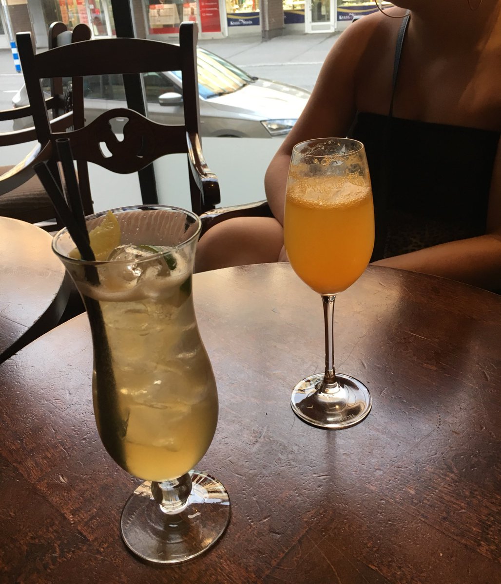 liiisavu's tweet photo. Apricot cooler ja mimosa #bardom https://t.co/UvEqQ188bi