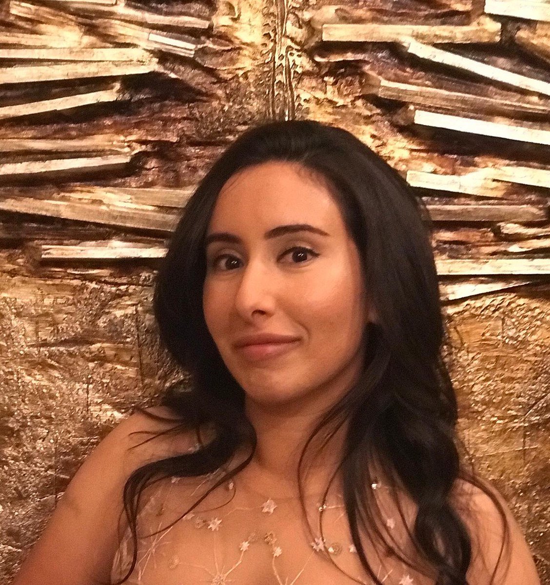 hervejpj's tweet image. What we need right now is to call for a PROOF OF LIFE of Latifa. Shk Mohammed needs to come forward with a proof of life.  It's been 7 months! We are all concerned @HHSheikhaLatifa @HHShkMohd @CNN @SuperLeedsTID @Missjones888 @VivianHYee @YYBuena1 @LolaLopezDubai