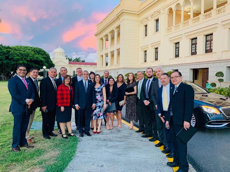 piisard's tweet photo. Hoy estamos felices y orgullosos de nuestros clientes por ser premiados de parte de la Presidencia durante el evento de celebración de los 50 años de Las Zonas Francas.
¡¡En hora buena!!
#orgullopiisa #piisaindustrialpark #50AniversariodelasZonasFrancas #premiación #zonafranca https://t.co/LBtDzTuBMG