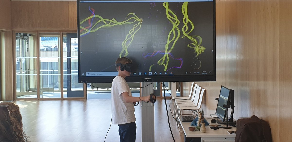 BarnsleyMuseums's tweet photo. Lots of families had fun today at #LightboxBarnsley with @FabricLenny's #virtualvessels virtual reality workshop. If you missed out we're back this Saturday, 11am-3pm https://t.co/0MG3MJAeF8