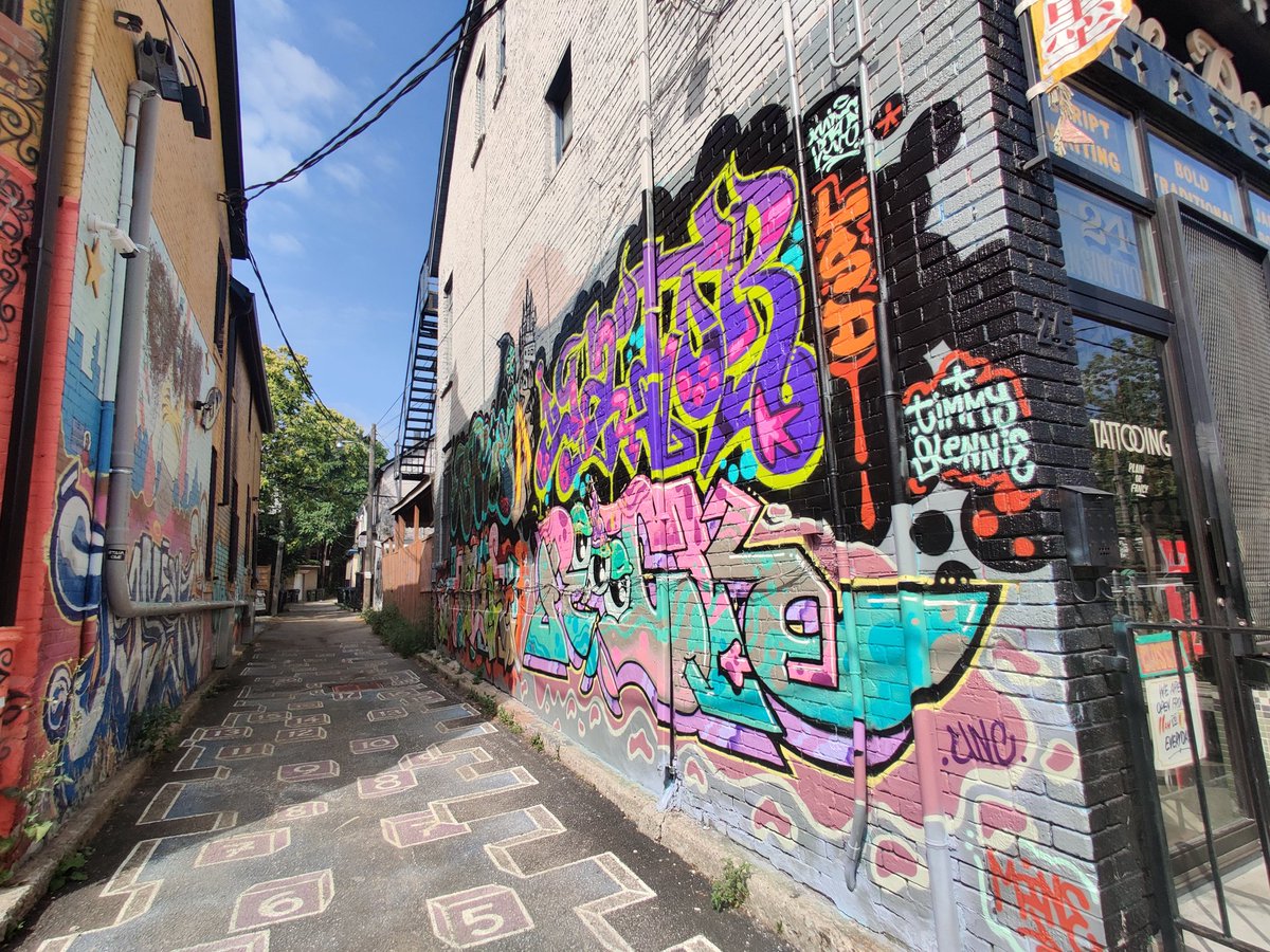 iamkalemc's tweet photo. More graffiti #kensington #OP7P https://t.co/e3hLJbCyMj