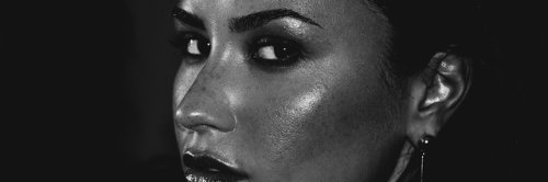 michaelovatic1's tweet photo. I hope demi bring new album or song out 😛😛😛 https://t.co/f6PSljK9zs