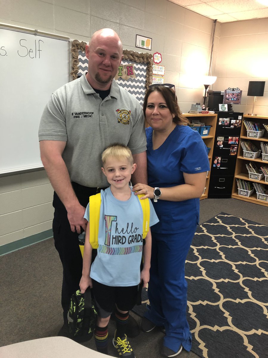 cabotsd's tweet photo. .@CentralCabotpK4 It’s the First Day of School and we are loving the sound of Central students in our hallways and classrooms! #CETribe https://t.co/kABfk4aUl3