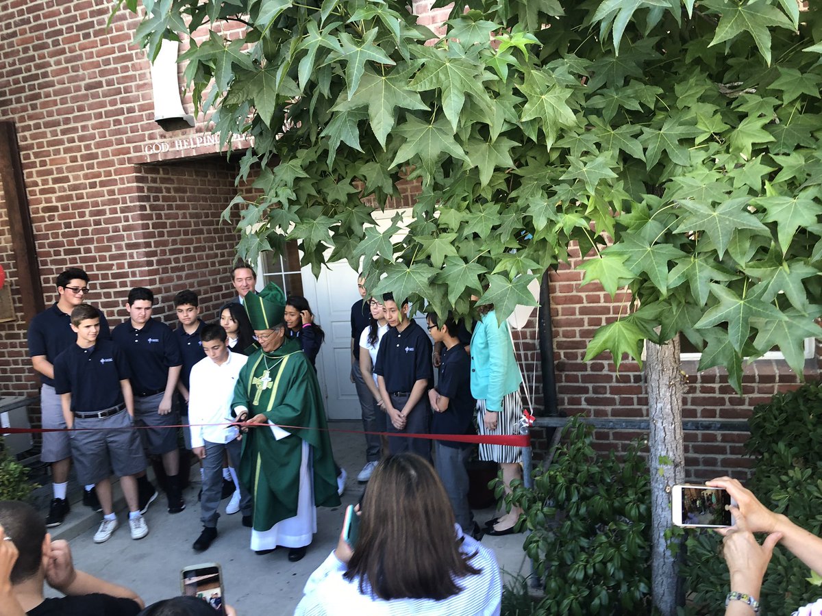 Thom_Gasper's tweet photo. Congrats to all for today’s official 1st day for @jp2stem ! Families &amp; community gathered for Mass w Bishop Alex Aclan followed by ribbon cutting of newly renovated facilities. Grateful to all, especially Jeff Hilger, Bridget Higgins, @DrAbelein &amp; @MsDeLSTEM for their leadership! https://t.co/ulj0MrVggu