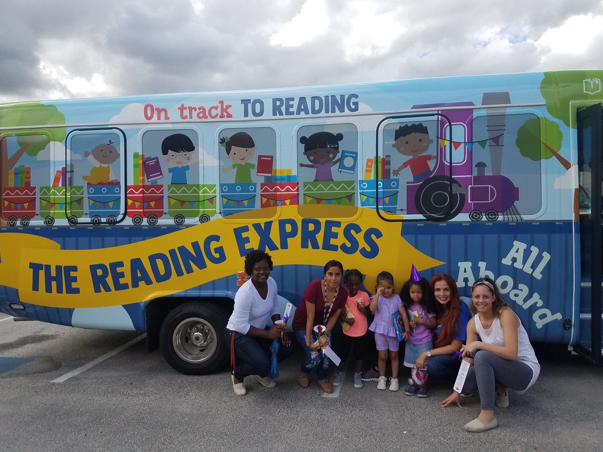 literacynowhtx's tweet photo. We are currently looking for weekly volunteers for The Reading Express mobile classroom program. Please help us by retweeting! Contact Ashley Danna at adanna@mibtx.org if interested. 
#alwaysmakingitbetter #earlyliteracy #toddlerstorytime #Houston #volunteer #weeklyvolunteers https://t.co/MHf4xQg3wt