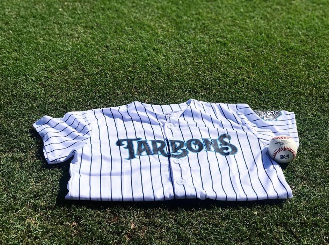 TampaTarpons's tweet photo. ➖𝟮𝟱𝗞 𝗚𝗜𝗩𝗘𝗔𝗪𝗔𝗬➖

Help us hit 25K Followers! Once we do we will give away a Tarpons Replica Jersey to 1 lucky fan!

How to enter:
1- Like &amp; Retweet this photo
2- Tag a friend for 5 additional entries
3-MUST BE FOLLOWING US TO WIN! 

Ready. Set. GO! https://t.co/ZLsKiy5sxn