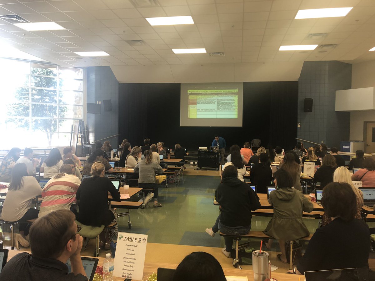 DlrMaggie's tweet photo. Teachers diving into #coding &amp; #algorithms with Code to the Future Coach Miguel @LaVillitaElem @CFBISD #SCRATCH  #BestYearEver https://t.co/yCvVdLv1ge