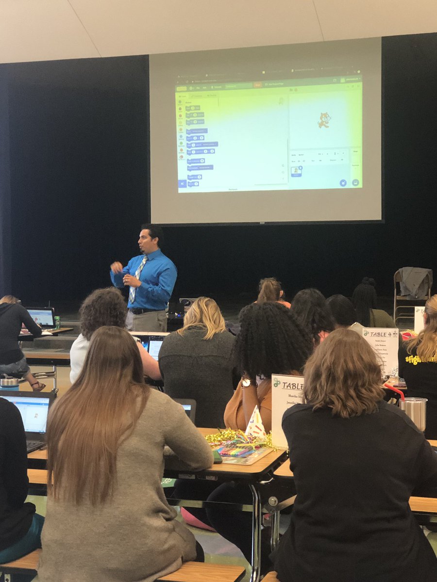 DlrMaggie's tweet photo. Teachers diving into #coding &amp; #algorithms with Code to the Future Coach Miguel @LaVillitaElem @CFBISD #SCRATCH  #BestYearEver https://t.co/yCvVdLv1ge