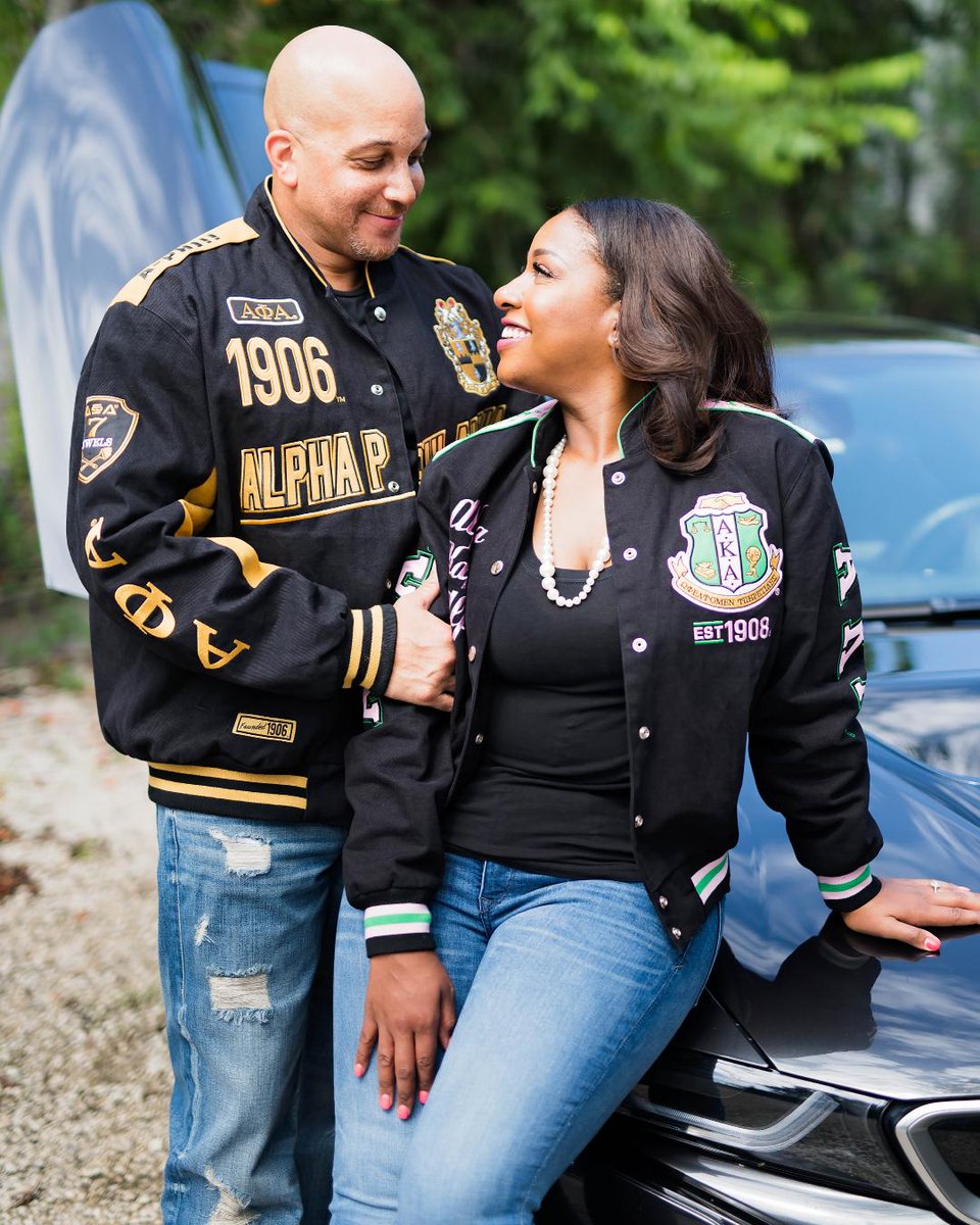 💕💚  What putting each other "phirst" looks like. Greek Love 🖤💛 
​Photos: <a href="/PharrisPhotos/">Pharris Photography</a> #greeklove  pharrisphotos.com
