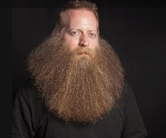 HypeTheHusky's tweet photo. The Husky Squad now has OVER 10,000 followers!!!!  This means that the hooman Kyle beard reveal is this evening!!  Just remember, please, please PLEASE don't tell Kyle :D. (no this isn't his beard XD) https://t.co/AgIiaYFyib