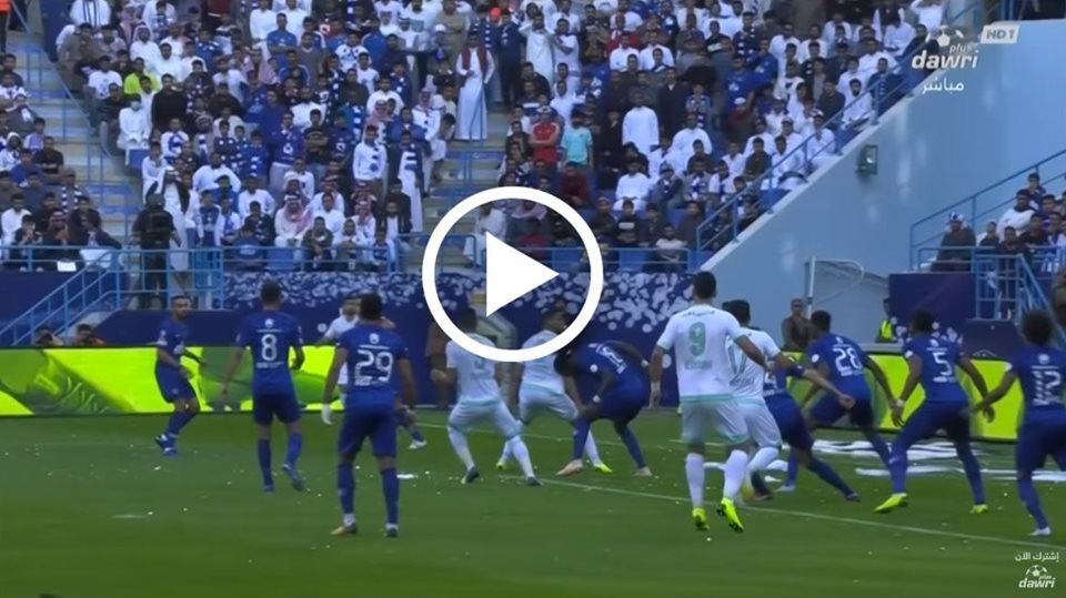 Jermaine092's tweet photo. مشاهدة مباراة الهلال والأهلي اليوم yalla shoot، وسيكون اللقاء منقول مباشرة عبر قناة KSA Sports HD و DawriPlus
#الهلال_والاهلي_ابطال_اسيا
 | بث مباشر
.
.
 الربــط 👈  https://t.co/P0WciyRlRl

⏰الساعه : 8:30 توقيت مگة.

📺 القنوات : ksa الرياضية https://t.co/AA8vBTcEqE