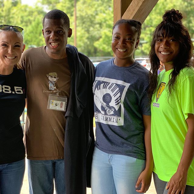 B985FM's tweet photo. Every month, B98.5's Tad and Drex Mornings, picks a charity or organization & volunteers with them for the day. Thank you to @HiHopeCenter for showing Drex, Kara & Tad the work they do at Hi-Hope! ❤️ #B985 #GreatBigGiveBack #ATL #TadandDrexMornings More: https://t.co/M1i1s4ChtI https://t.co/bKLWuKV6n8