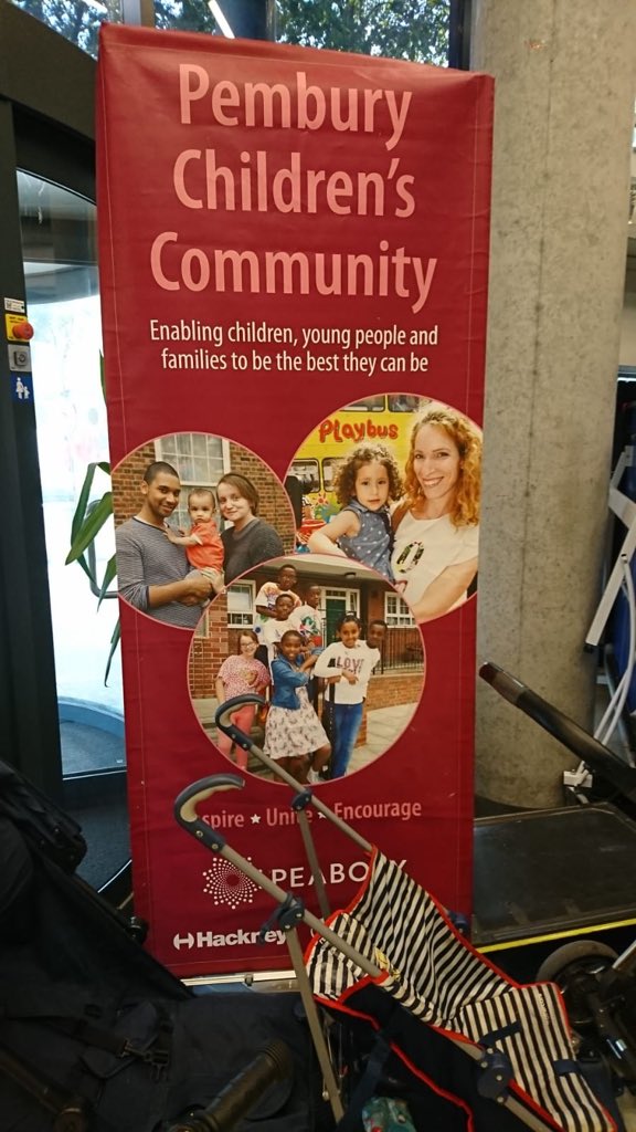 kalmirec's tweet photo. Londra’da düzenlenen Pembury Childern’s Community Programına HKÜ KalMIREC’de katıldı.Hackney Belediye Başkanı,Londra’da yaşayan Nijeryalı,Sudanlı,Somalili,Eritreli ve Etiyopyalı müslüman göçmenlerin bayramlarını kutladı.Programda Somali dil kursuna katılanlara sertifika verildi. https://t.co/zAumxDfxIf