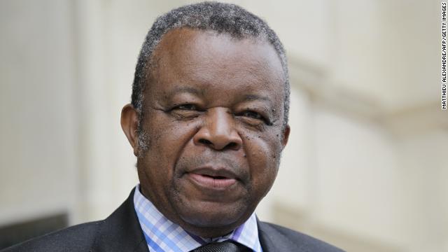 Scientists are one step closer to an Ebola cure in the Congo 

"From now on, we will no longer say that EVD (Ebola virus disease) is not curable," Jean-Jacques Muyembe-Tamfum, general-director of the DRC's federal medical research institute said

Read more:cnn.it/2YZlcsj