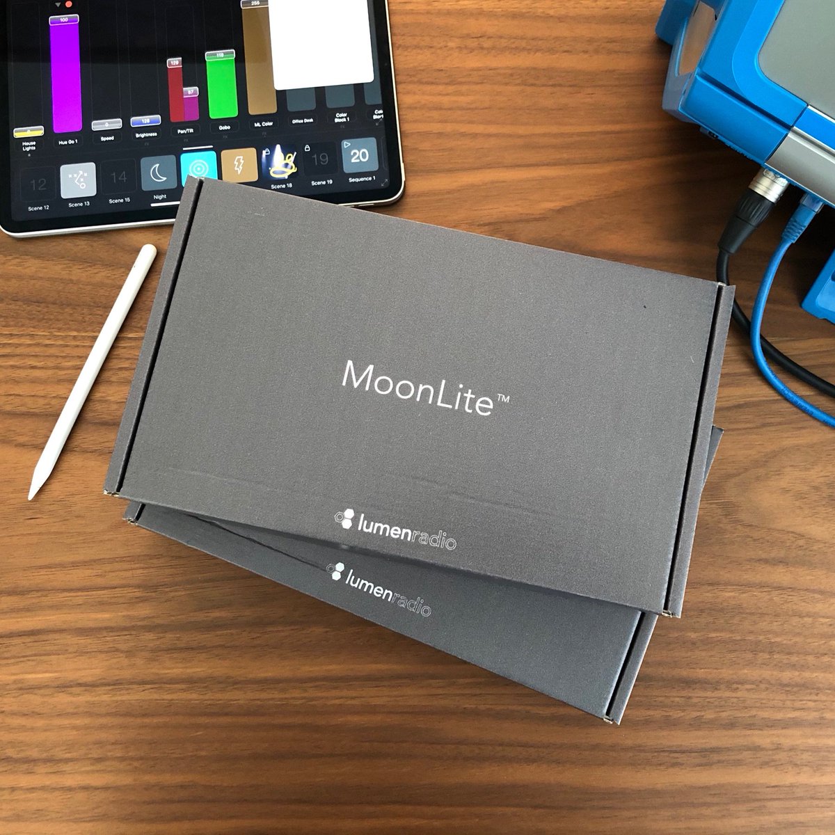 luminairapp's tweet photo. Coming very soon... A brand new way to wirelessly connect DMX lights to Luminair app @lumenradio #bluetooth #MoonLiteMoment #timotwo https://t.co/0cNmnCFTSi