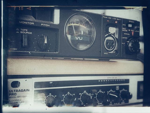 wearehighlow's tweet photo. One last track to mix and the album is complete.
Who's ready?! #highlowalbum3 #fuzz #grunge #lofi #beef #analogue #tapedelay #downthewave #raygunfx #instereorecords #recordingstudio #surfrock #cassette https://t.co/xvm31YtD9K