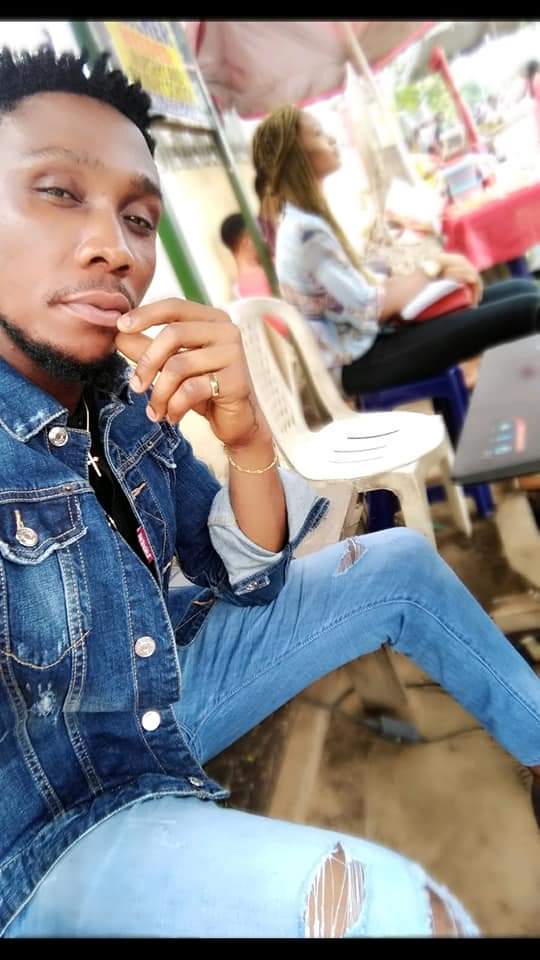 Amadifabian's tweet photo. Living by heaven's standard 😎
Outfit @Amadifabian #Fablo https://t.co/EPRV0koUna
