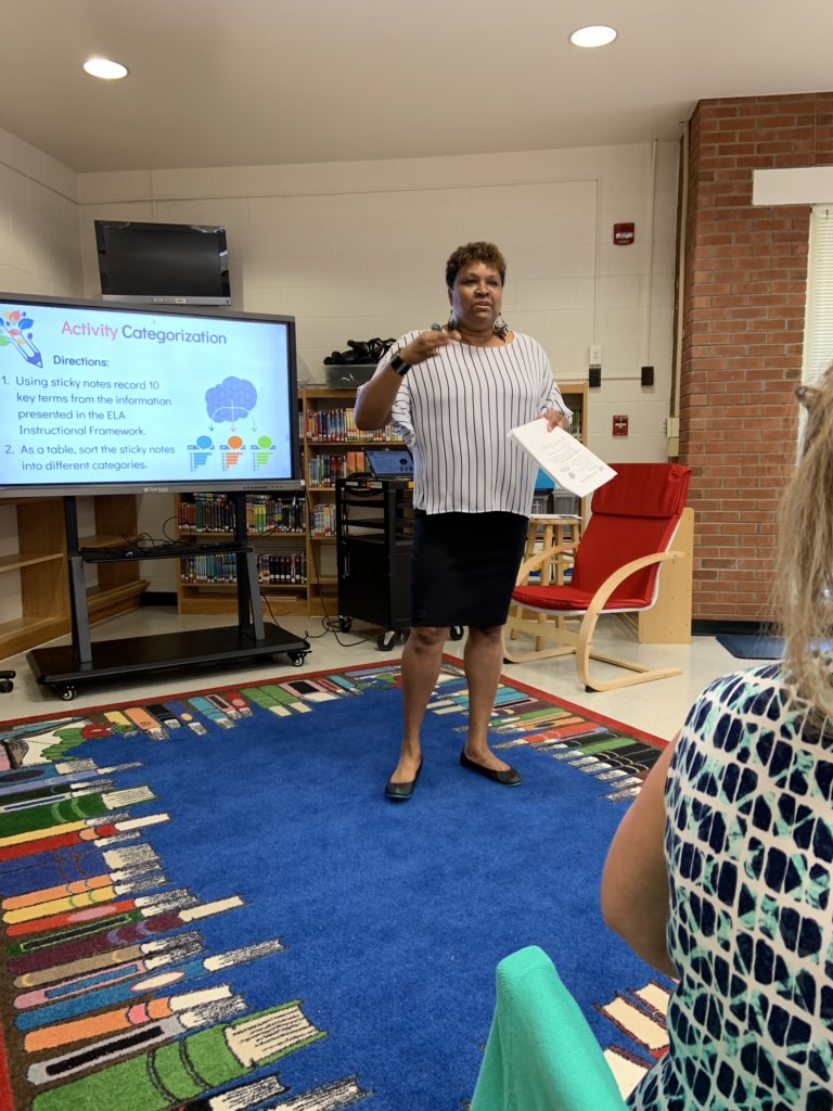KarenConnor17's tweet photo. @sdhaley1 is doing an awesome job presenting the ELA Instructional Framework to all Terry Sanford 3rd grade teachers. Our Instructional Coach is the best!  @Ashley_Dolphins @CumberlandCoSch #godolohins https://t.co/QohsAiumZg