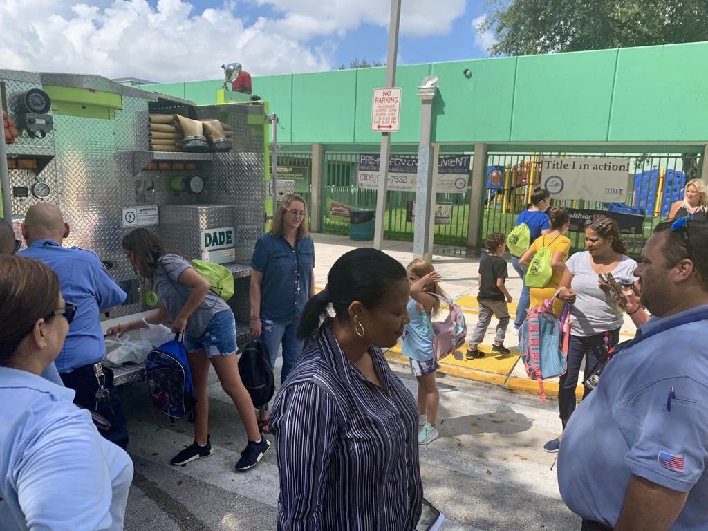 MiamiDadeFire's tweet image. Today, #MDFR attended a #BackToSchool Backpack &amp;amp; Supplies Drive at Oliver Hoover Elementary School at 9050 Hammocks Blvd. to honor &amp;amp; continue Mrs. Suzy Reyes’ legacy of giving to those that need it most. Kids welcomed all donations &amp;amp; enjoyed a fire truck demo. #MDFRInTheCommunity