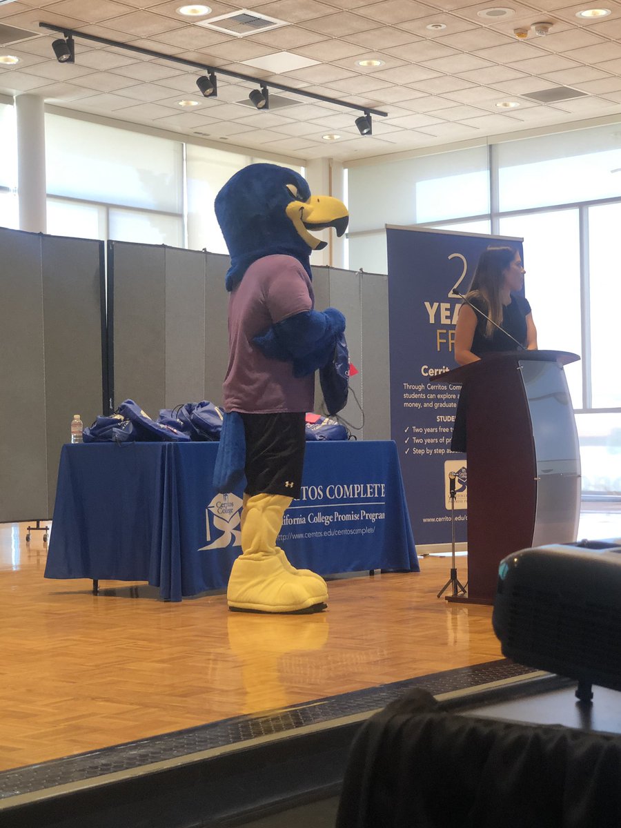 marisaperez_16's tweet photo. Another #CerritosComplete cohort launches today. Welcome to @cerritoscollege! #EdPlans #Counseling #Math #English https://t.co/UT21Y1T4iU