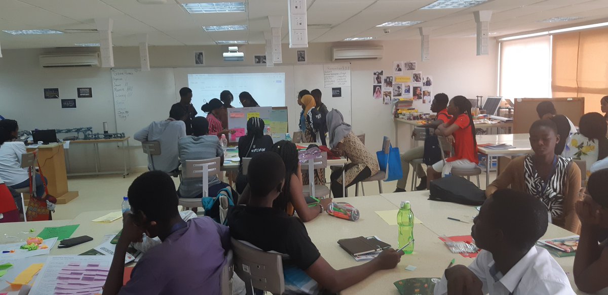 senaagbodjah's tweet photo. #atAshesi yesterday, during the afternoon session of the #entrepreneurship module at #AshesIX, our very own Munira led the session on exploring problem spaces. Participants presented the problems they will be exploring opportunities in. These range from fashion to sanitation. https://t.co/25Ki9gNcZa