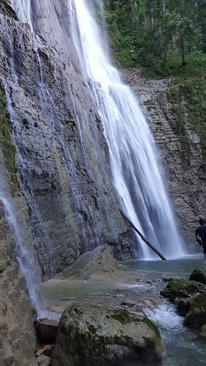 advescape's tweet photo. Jamaica's tallest waterfalls hidden in deep rural. Can you guess where? https://t.co/pIOdRJT9uZ