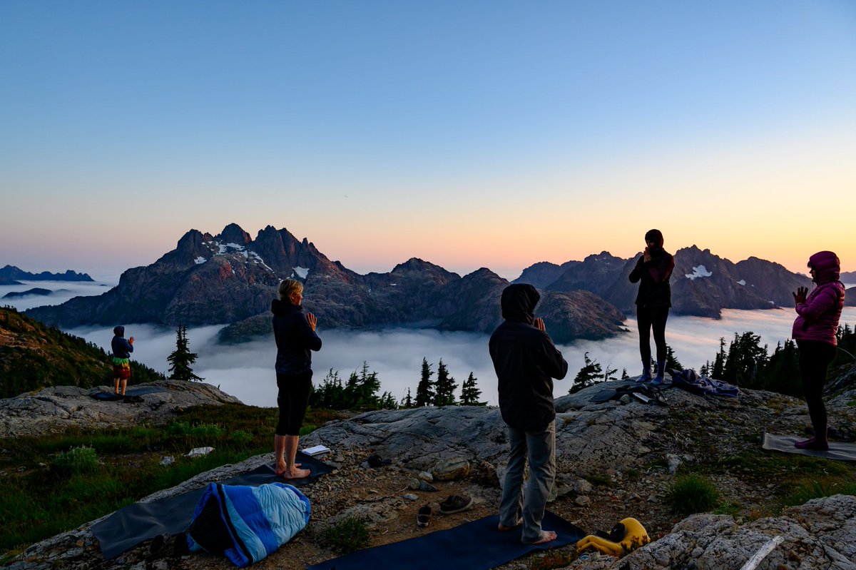 juliemurray_ca's tweet photo. 📷: @cainechow (thank you!)
Where earth meets sky. Where day meets night.
Our last night on the Alpine Incubator Retreat. Pure magic.
#alpineincubator #slowisthenewfast #theartofslowingdown #gratitude #yoga #openwill #presence #beautifulbc #mindfulness #mindful #presence #love https://t.co/3uqxCX7Ckt