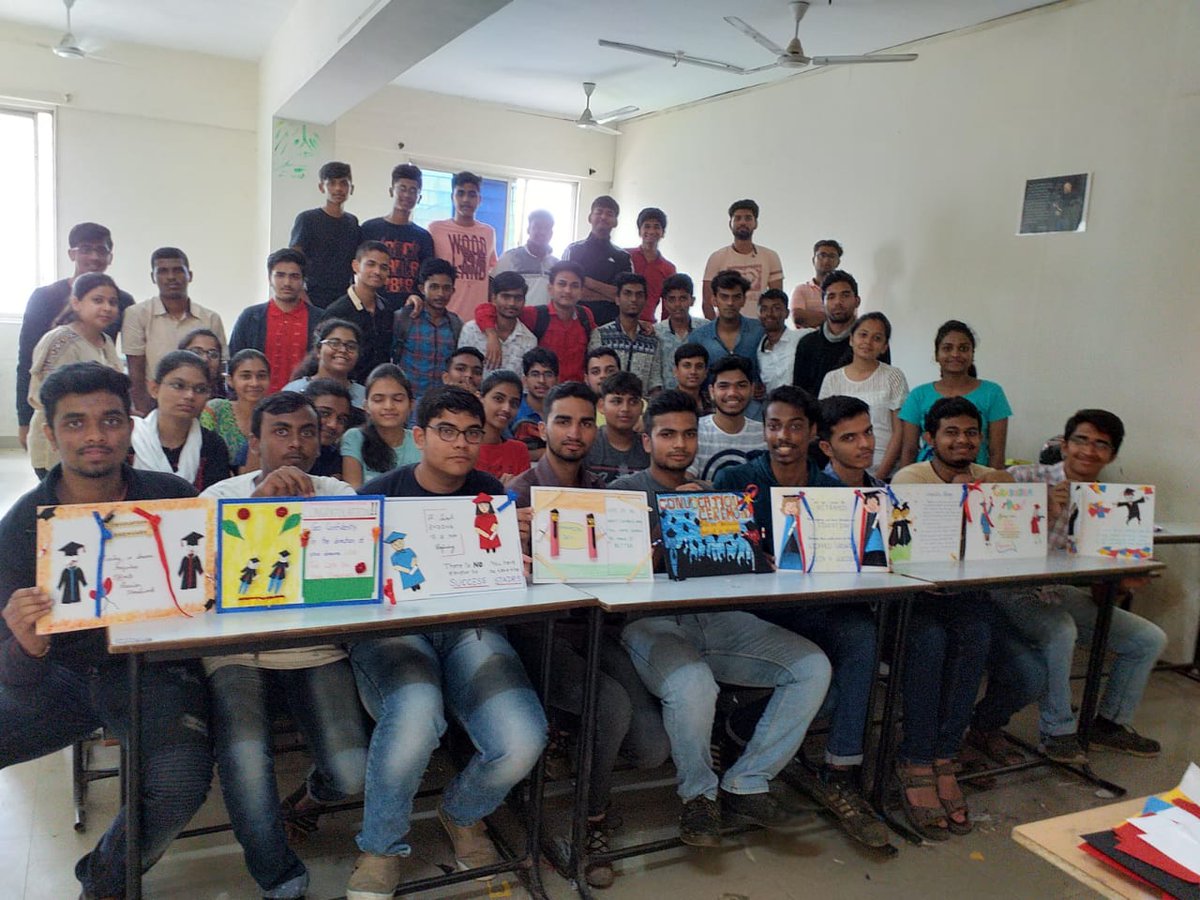 DrVAPatil's tweet photo. Induction program for #FYBTech #VIIT students started. Students are enjoying tree plantation, creative art, industrial visit, literary activity, guest lectures, design thinking and so many sessions....Thank you management for all the support @BharatAgarwal81 @principalviit https://t.co/IGWfidt8l9