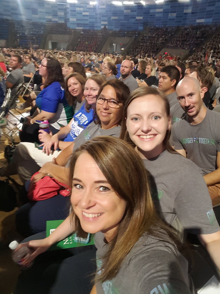 Kicked off the year at #NKCConvo19  this morning. Fun to catch up with so many familiar faces. Now to get last minute things done before students roll in tomorrow morning <a href="/Gateway6NKC/">Gateway6NKC</a> ! #GoGrizzliesNKC #Strongertogether