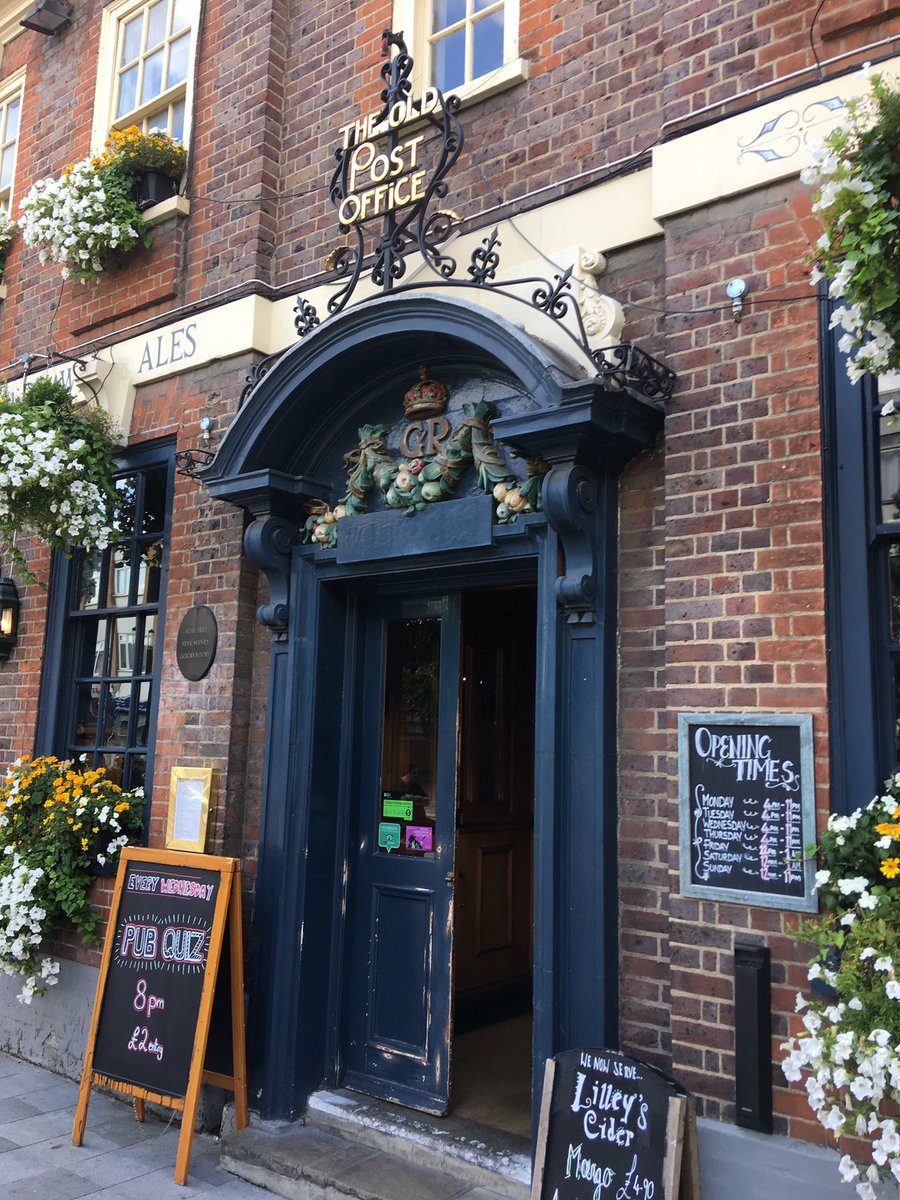 IOBackyard's tweet photo. Eltham GPO looked stunning in the sunshine today. Simply love this pub. Great asset to #Eltham! 
And their secret courtyard looked very inviting today too! 🍷🍺☀️@ThisisEltham @SEninemag https://t.co/MW6nco4b2W