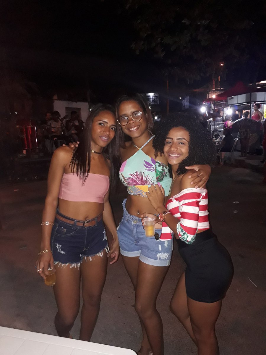 DboraBa47947453's tweet photo. Móh tempão que n posto nada aquie 😘😜 #DeSabado #Tchucas https://t.co/5hk25bJkfc