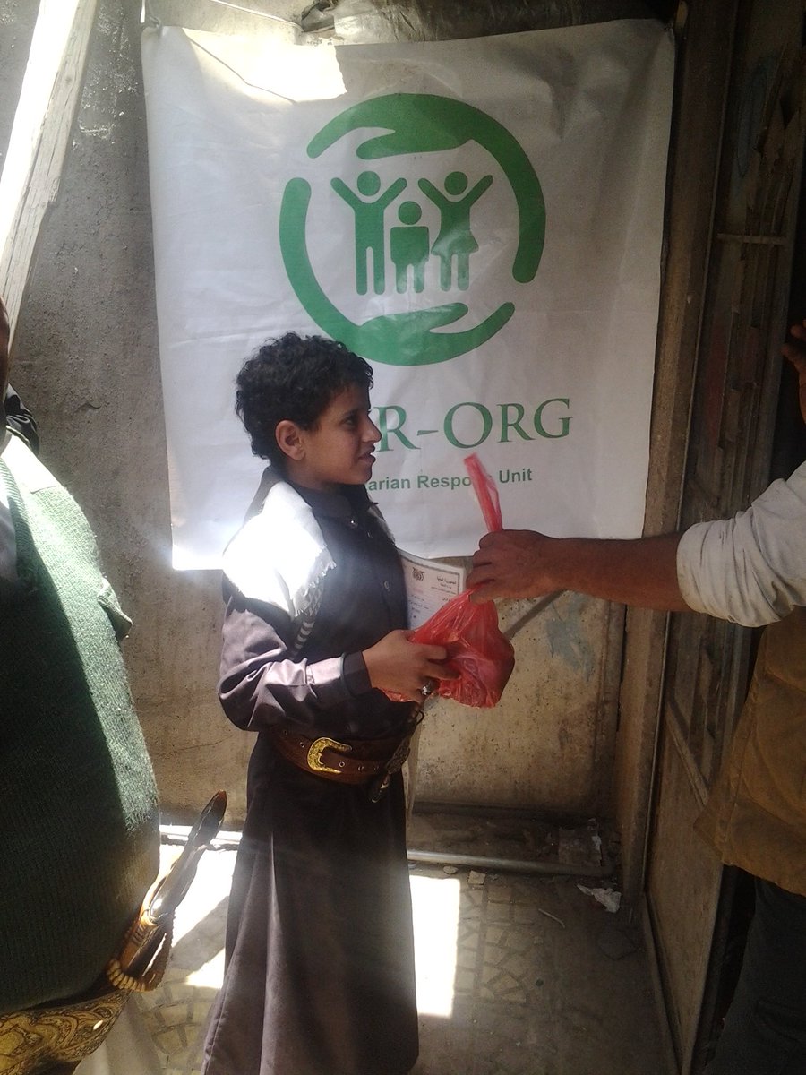 MdrOrg's tweet photo. In #EidAlAdha occasion 170 families from the most vulnerable families in Sana'a Yemen have benefited from Eid Udhiyah project and got Eid meats thanks to our supporter @yemenrrf
#EidulAdha2019 https://t.co/FJ6wyfzKRh