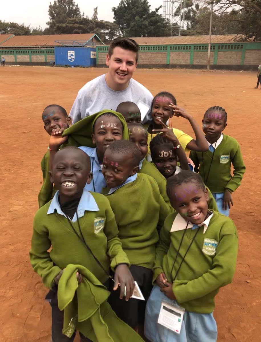 Divito_MET's tweet photo. Had an awesome opportunity going to kenya and spending time with the kids their at the MOHI Schools! https://t.co/xNg4lOJWak